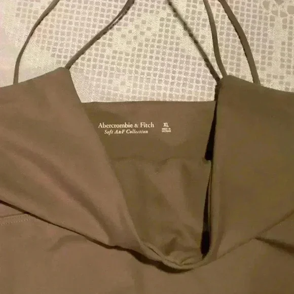 Abercrombie & fitch brown crop top with cut out XL - Picture 6 of 6